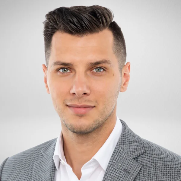 Bartłomiej Stach